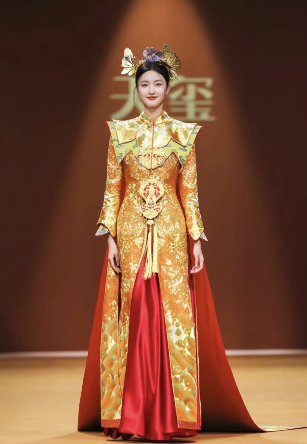 邀請函 | 天璽中國禮服亮相2024上海國際婚紗禮服、彩妝造型及時尚配飾展